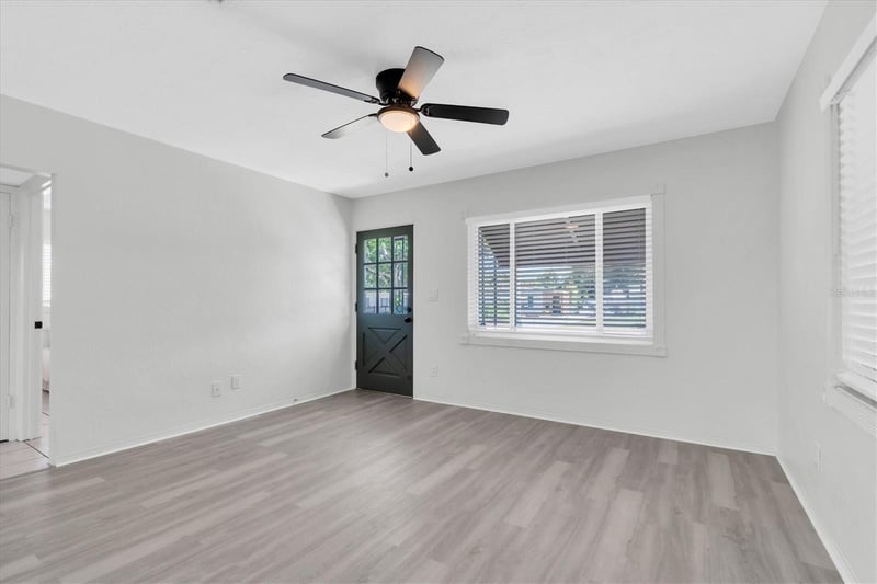1221 53rd Ave, St Petersburg, FL 33703