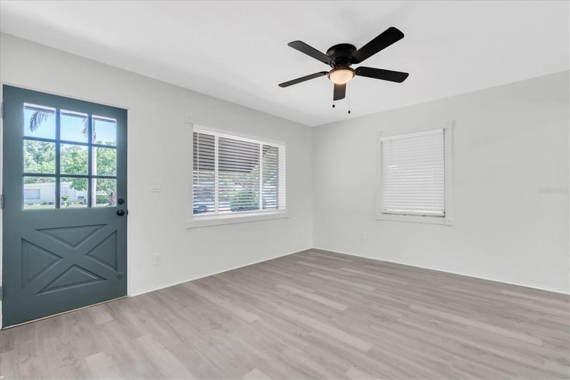 1221 53rd Ave, St Petersburg, FL 33703