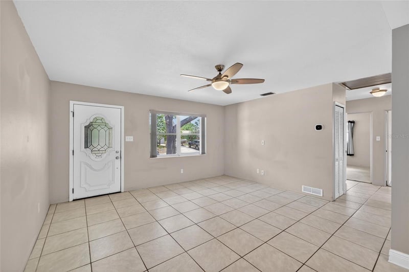 6670 26th Way, St Petersburg, FL 33703