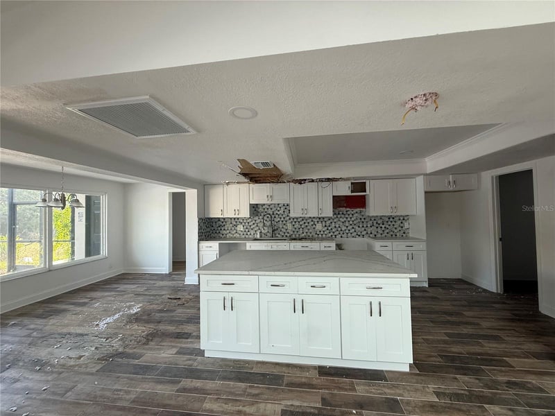 910 River Rapids Ave, Brandon, FL 33511