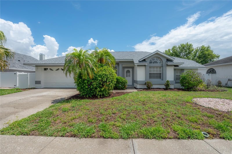 15121 Heathridge Dr, Tampa, FL 33625