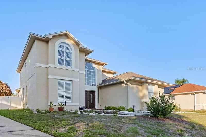 811 Sandcastle Cir, Brandon, FL 33511