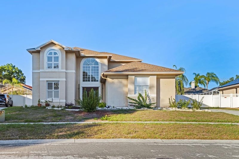 811 Sandcastle Cir, Brandon, FL 33511