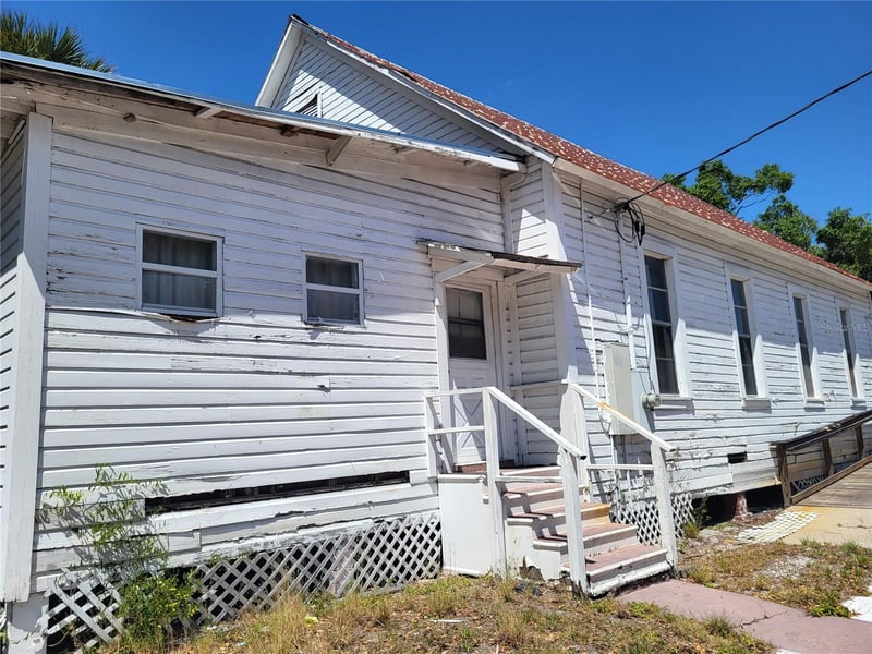 2902 Albany Ave, Tampa, FL 33607