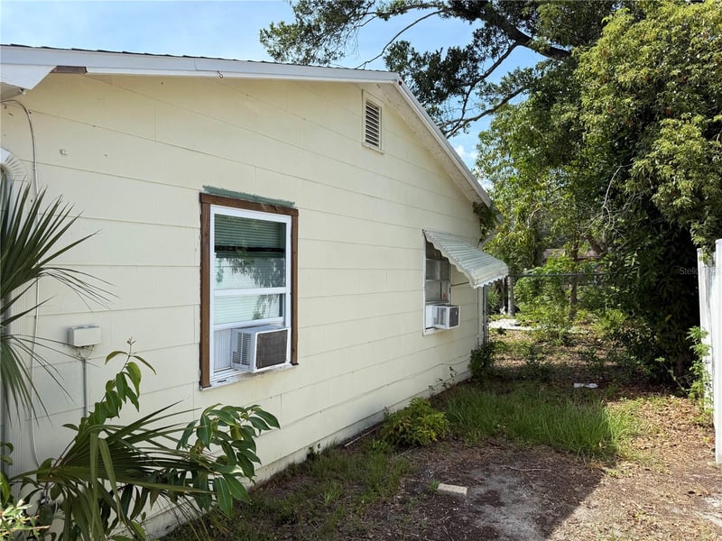 4621 17th Ave, St Petersburg, FL 33711