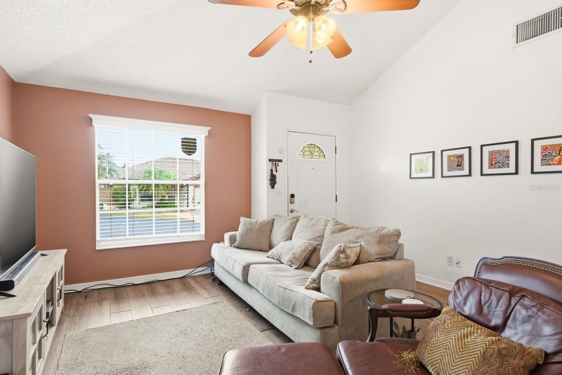 2696 Rae Ct, Palm Harbor, FL 34684