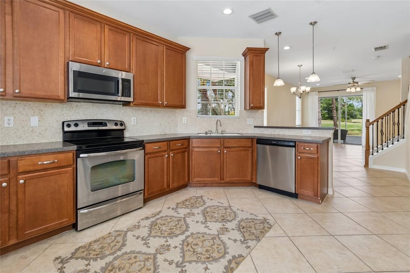 34821 Turnbury Ct, Zephyrhills, FL 33541