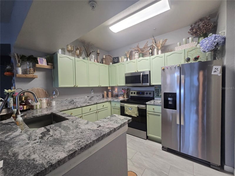 5125 Palm Springs Blvd #1202, Tampa, FL 33647