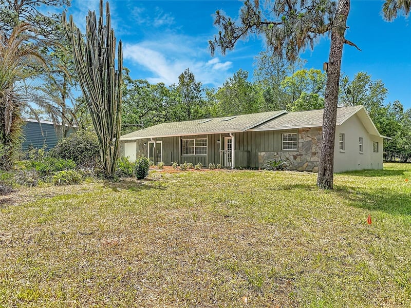 13206 Tyrone St, Hudson, FL 34667