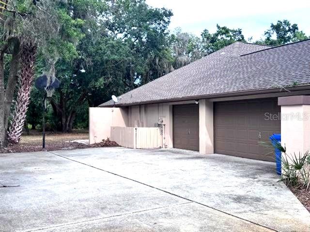 911 Centerbrook Dr, Brandon, FL 33511