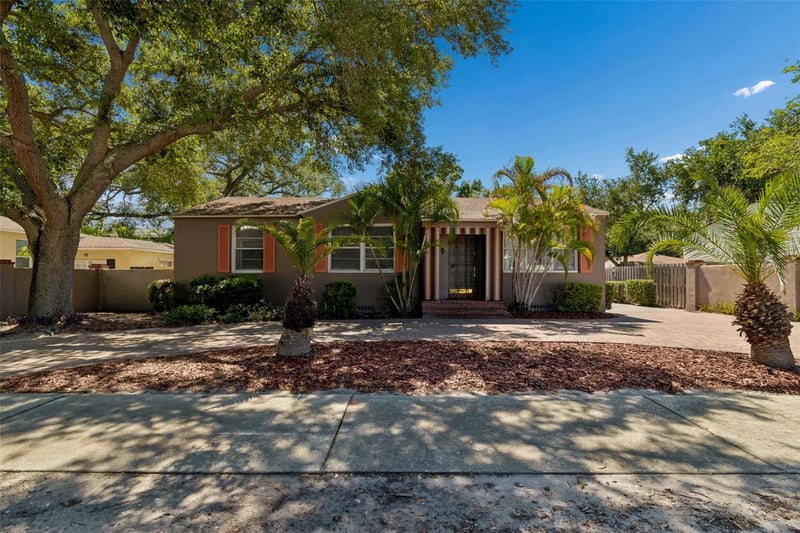 2805 Manhattan Ave, Tampa, FL 33629