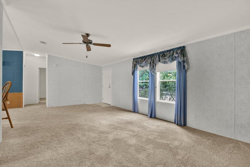 3804 Pinto Ln, Zephyrhills, FL 33541