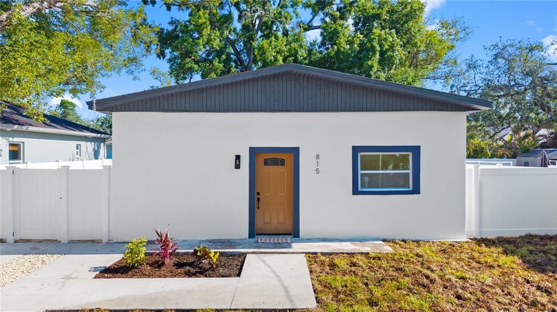 815 Minnehaha St, Tampa, FL 33604