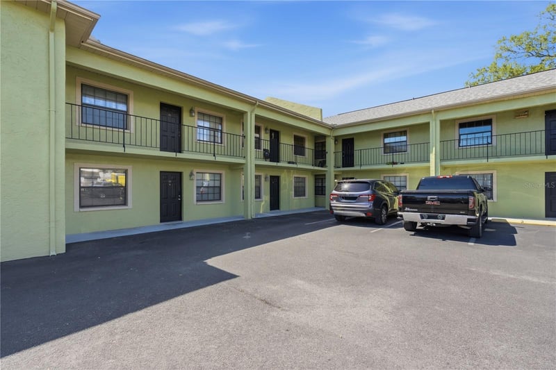 4416 Clark Ave #13, Tampa, FL 33614