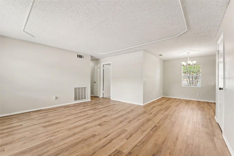 8308 Oleander Ln, Tampa, FL 33637