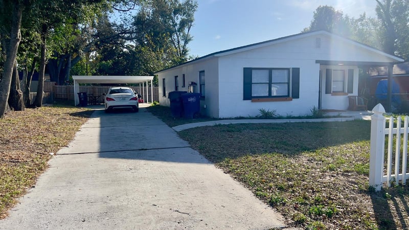 803 Castle Ct, Tampa, FL 33612
