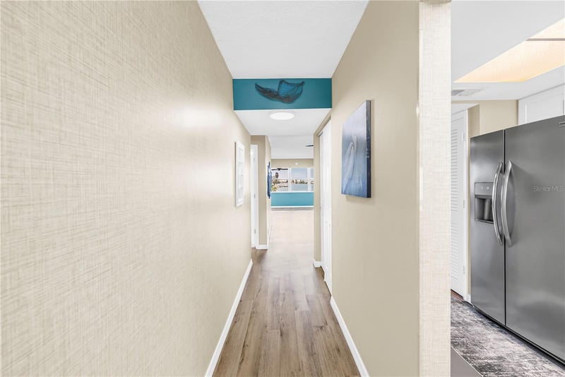 1868 Shore Dr #212, South Pasadena, FL 33707