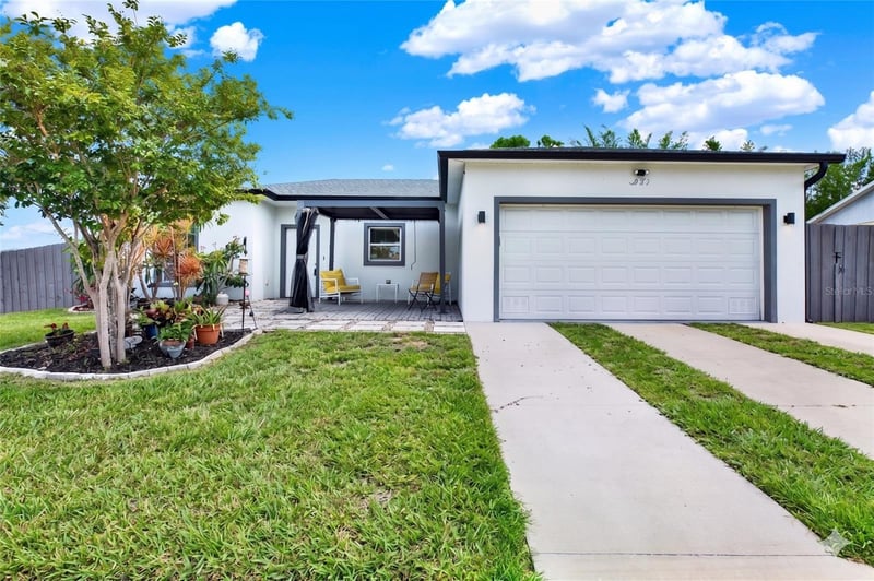 3023 Muir St, Holiday, FL 34691