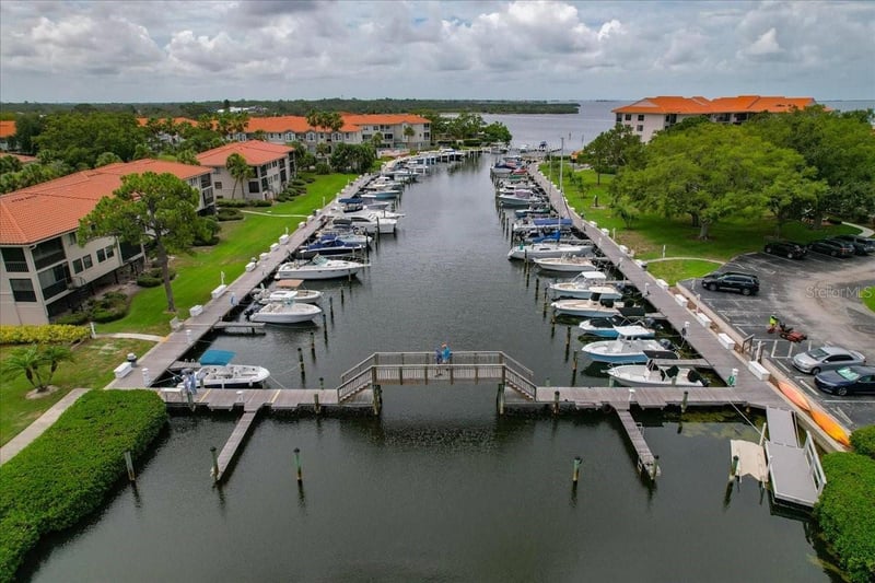 401 Mariner Dr #401, Tarpon Springs, FL 34689