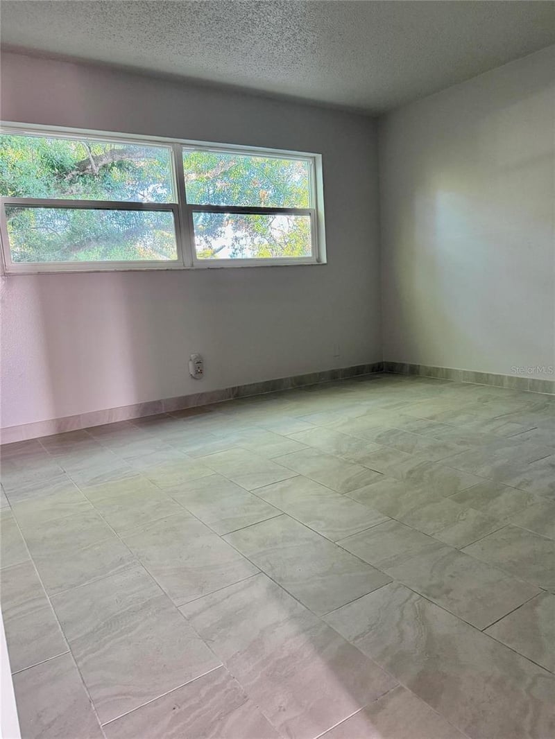 2525 Bay Dr #C34, Largo, FL 33770