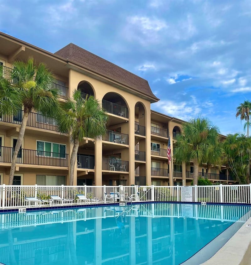 2525 Bay Dr #C34, Largo, FL 33770