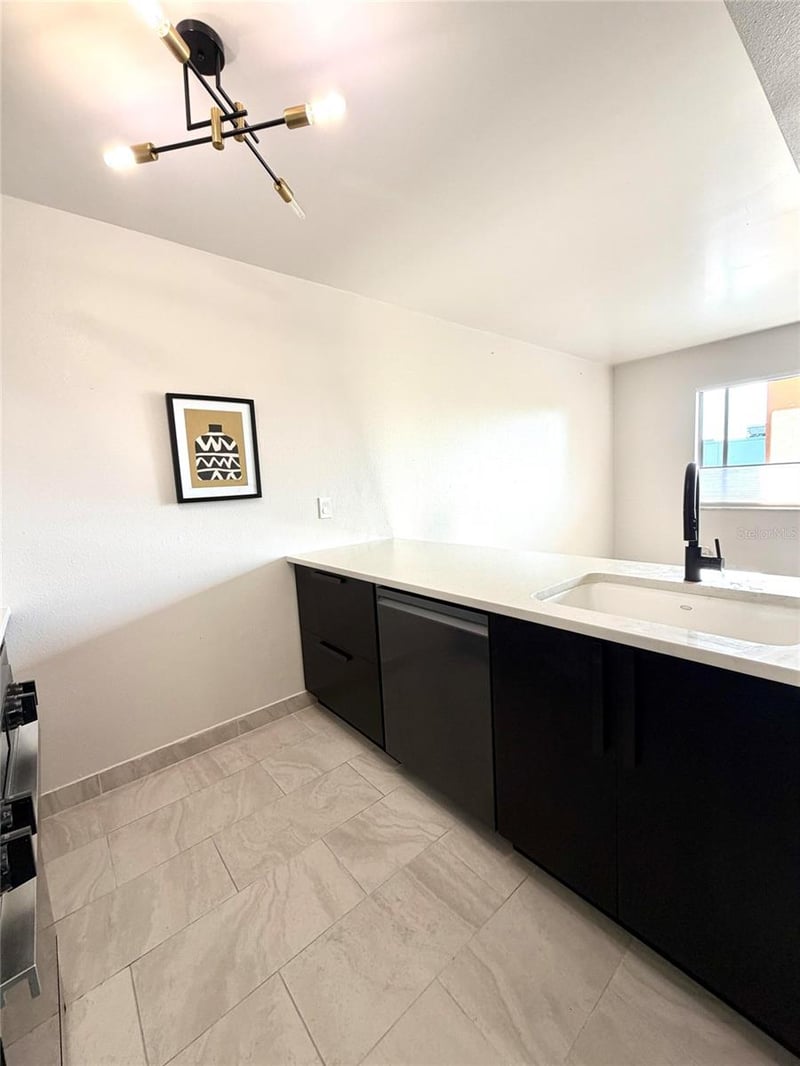 2525 Bay Dr #C34, Largo, FL 33770