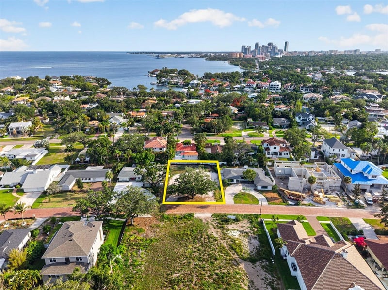 289 Rafael Blvd, St Petersburg, FL 33704