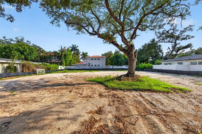 289 Rafael Blvd, St Petersburg, FL 33704