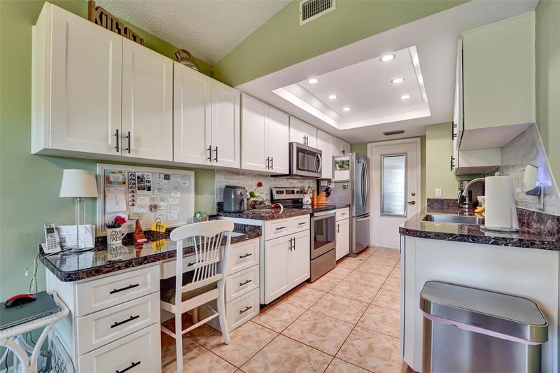 11530 San Remo Ct, Port Richey, FL 34668