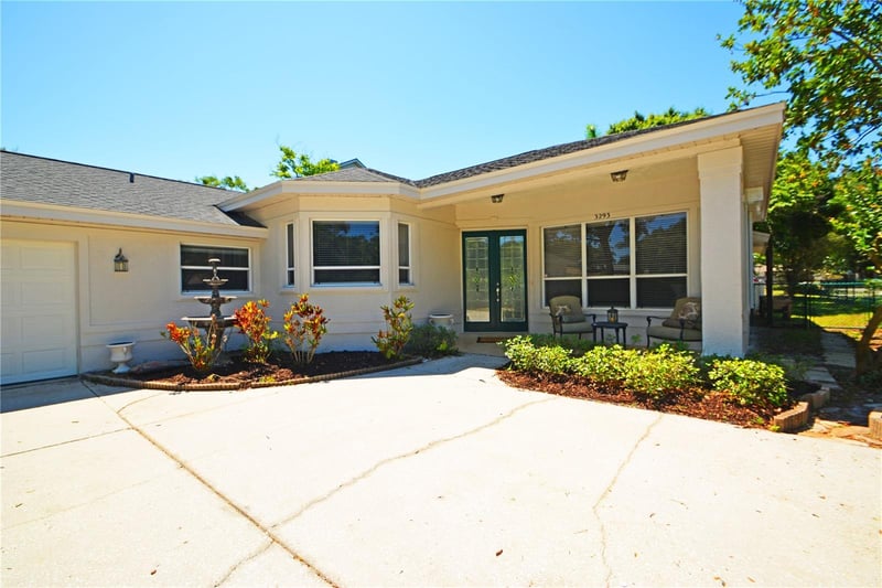 3293 Mallard Dr, Safety Harbor, FL 34695
