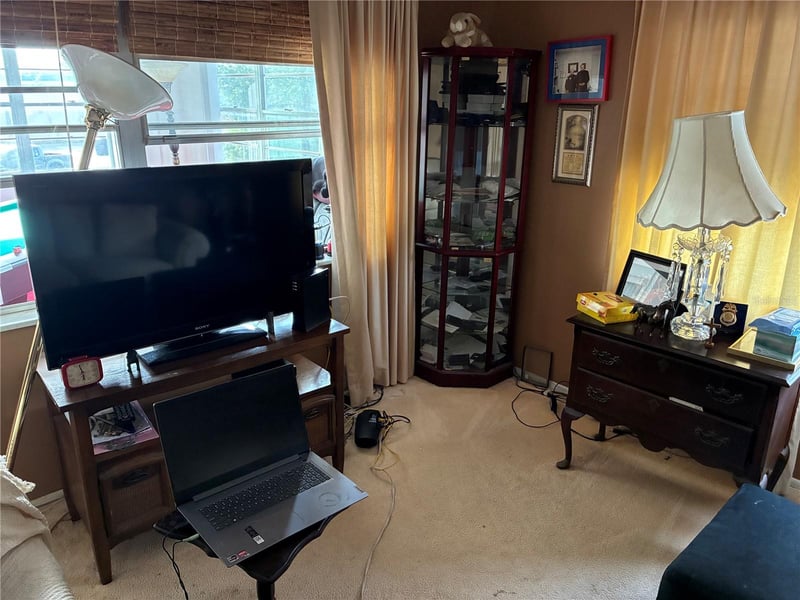 4819 8th Ave #207, St Petersburg, FL 33713