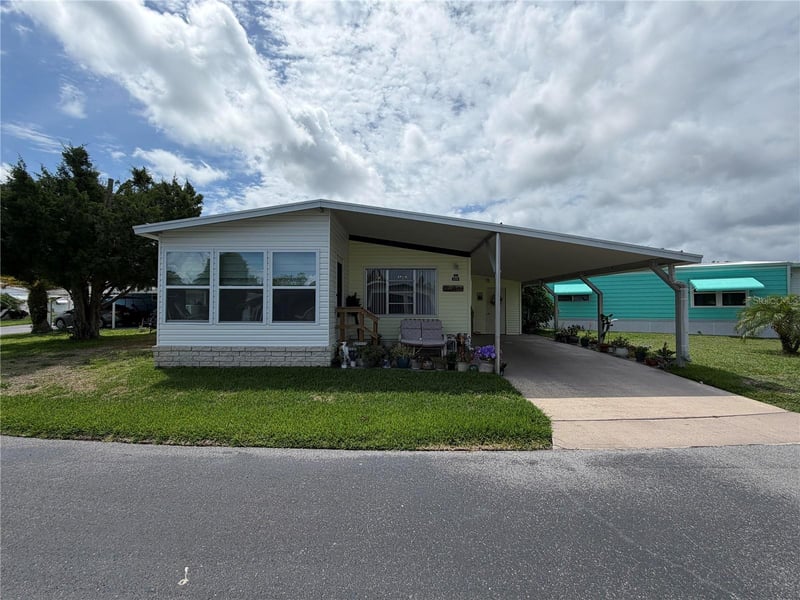 5206 Wisteria Cir, New Port Richey, FL 34653