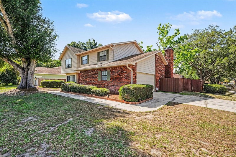6612 Peachtree Dr, Tampa, FL 33617