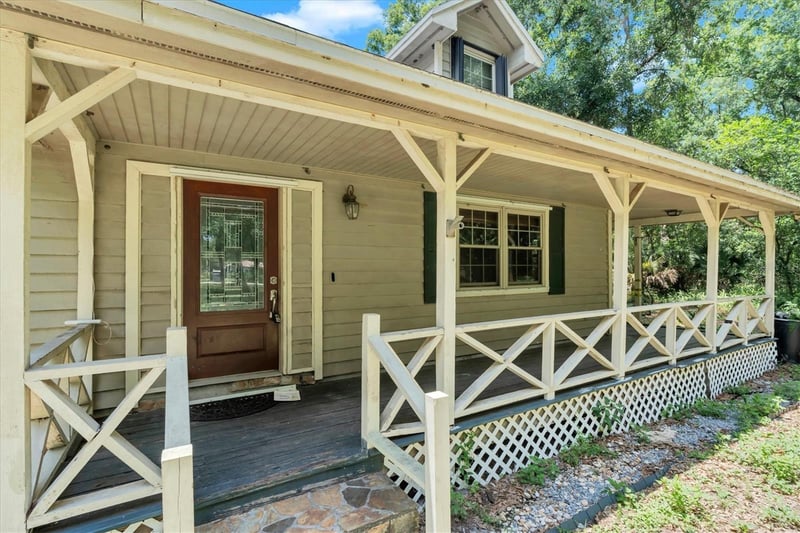 10422 Woodmere Rd, Tampa, FL 33617