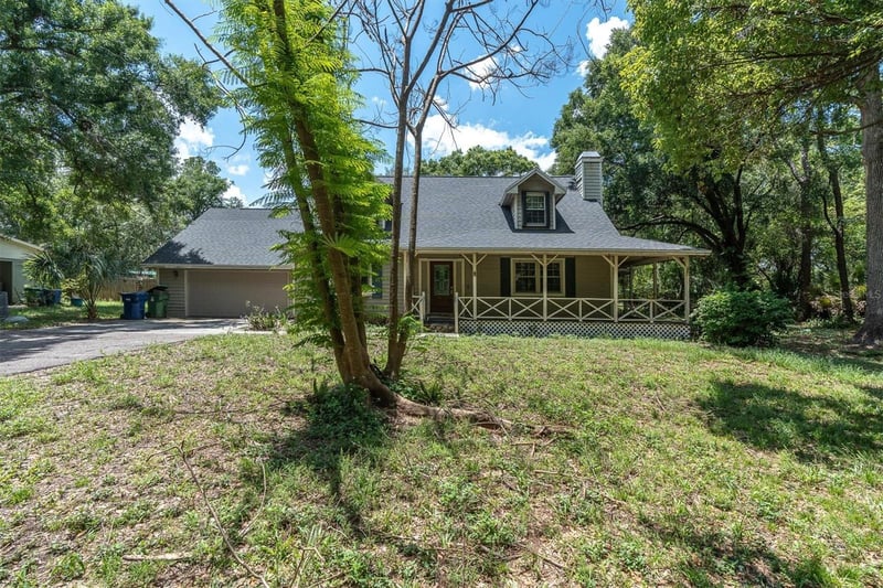 10422 Woodmere Rd, Tampa, FL 33617