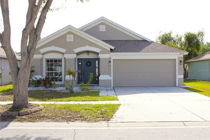 10228 Hunters Haven Blvd, Riverview, FL 33578