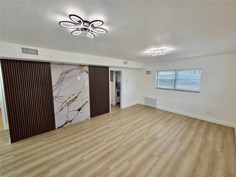 230 Beverly Blvd, Brandon, FL 33511