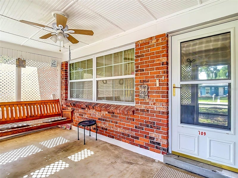 709 Morgan St, Brandon, FL 33510