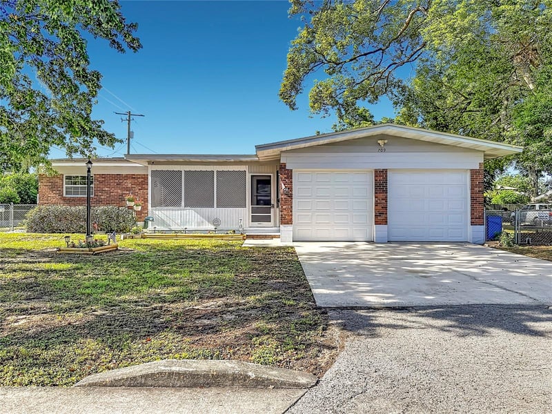 709 Morgan St, Brandon, FL 33510