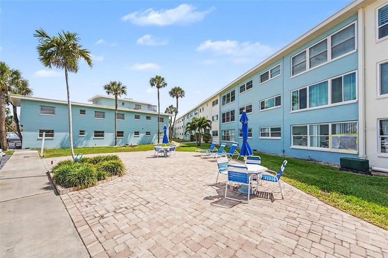 6161 Gulf Winds Dr #153, St Pete Beach, FL 33706