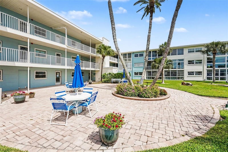 6161 Gulf Winds Dr #153, St Pete Beach, FL 33706