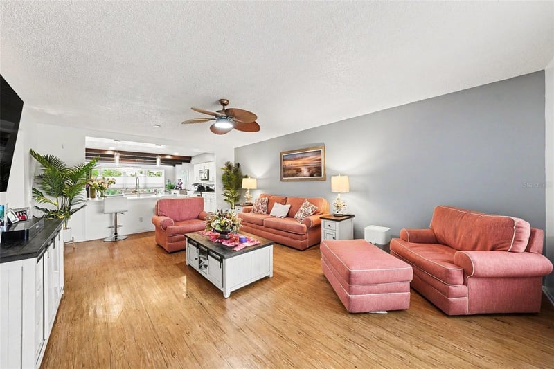 2284 Philippine Dr #69, Clearwater, FL 33763