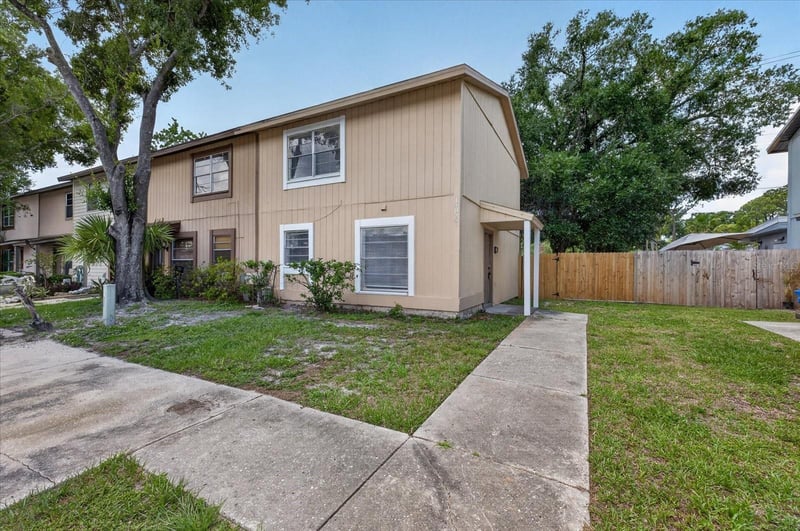 14024 Village Terrace Dr, Tampa, FL 33624