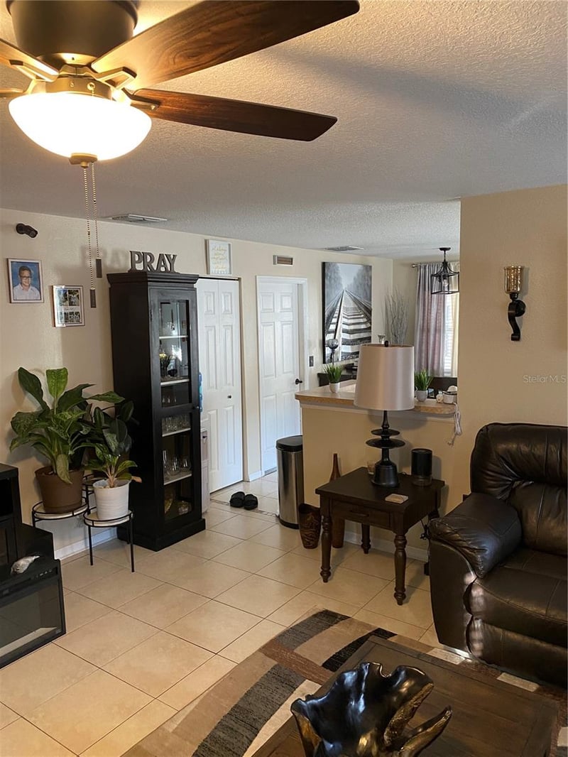 10328 Summerview Cir, Riverview, FL 33578