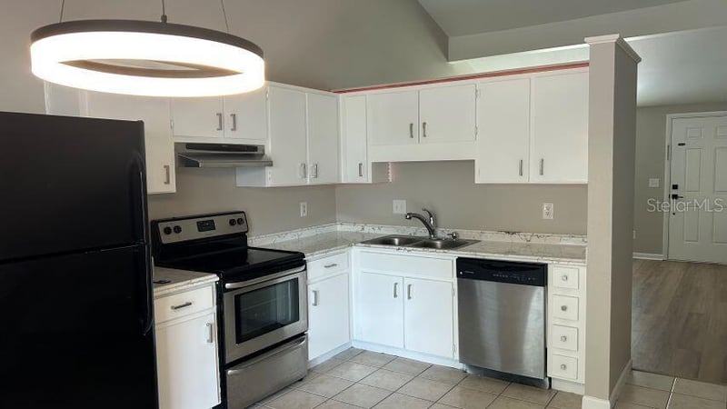 3216 Saddlebrook Ave, Tampa, FL 33618
