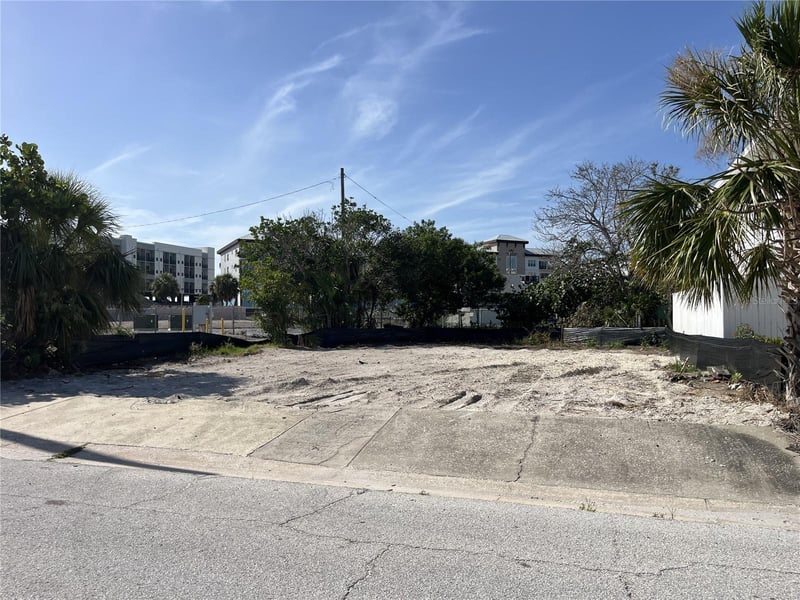 180 Madeira Ave, Madeira Beach, FL 33708