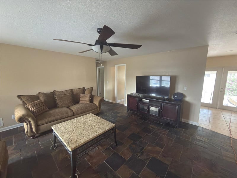 1213 Croydonwood Cir, Brandon, FL 33510