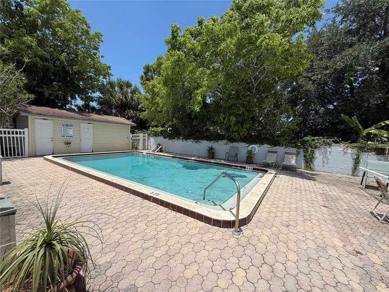 5130 70th Pl, Pinellas Park, FL 33781