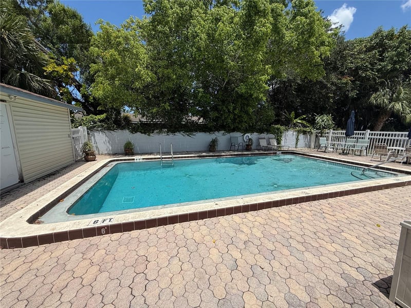 5130 70th Pl, Pinellas Park, FL 33781