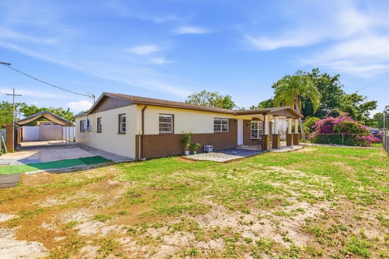 3002 Haya St, Tampa, FL 33614